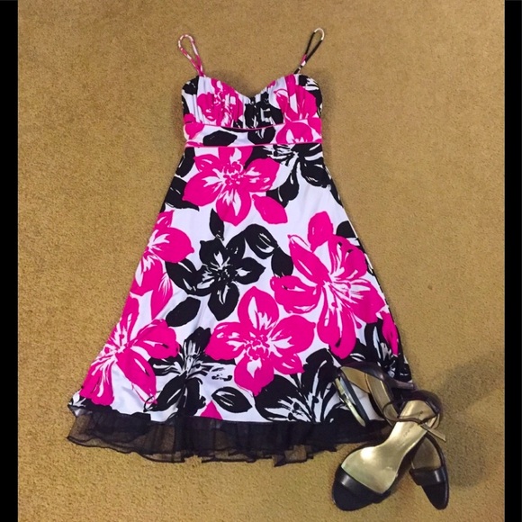 Speechless Dresses & Skirts - 🌺Speechless Floral Strappy Dress🌺